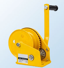 Manual winch